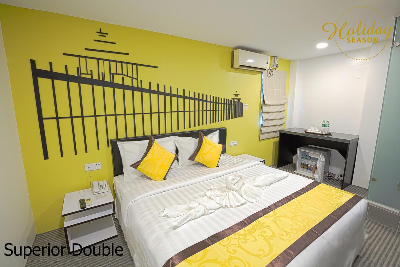 Holiday Season Motel Yangon Esterno foto